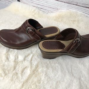 Bass Slip On Wedge Brown Leather 6.5